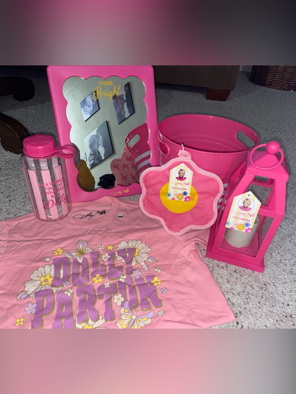 Pretty in pink Dolly Parton Set